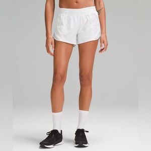 Lululemon 4’ Lowrise Hotty Hot Shorts in white